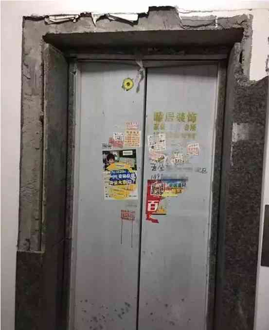 大妈用杯子炸了电梯，论电梯无线视频监控的重要性！