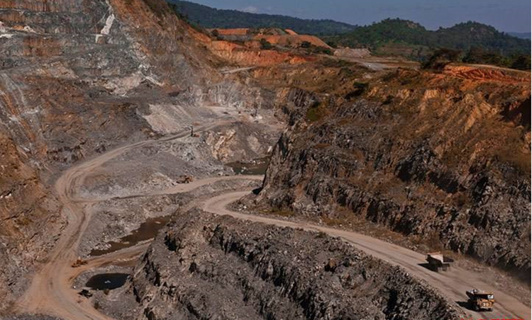 矿区开采 矿区开采