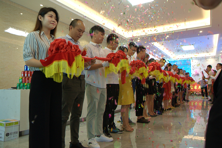 通宝TB222剪彩仪式